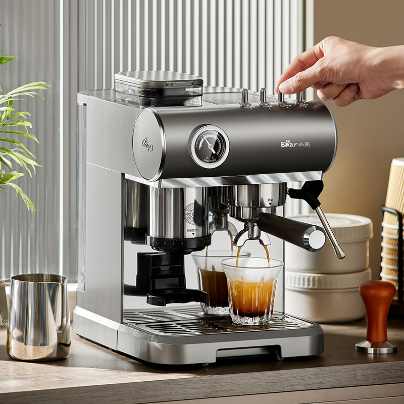 Máquina de café semiautomática com moedor