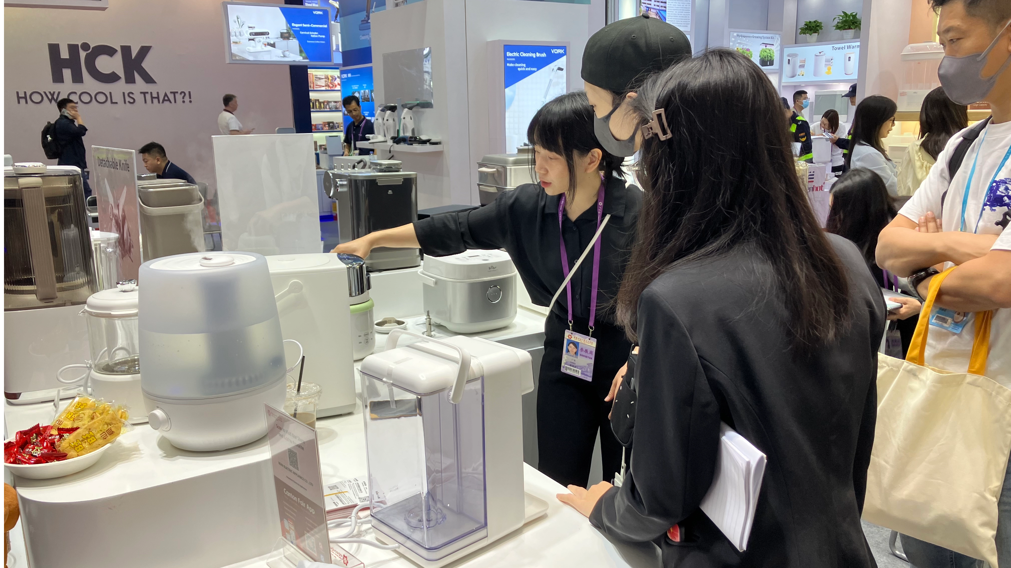 Bear Aparelho elétrico encerra uma vitrine de sucesso na Feira de Canton 2025